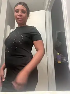 Snapshot of CreammieDelite chatting on 23, 6, 2026 CreammieDelite online show from 23, 6, 2026