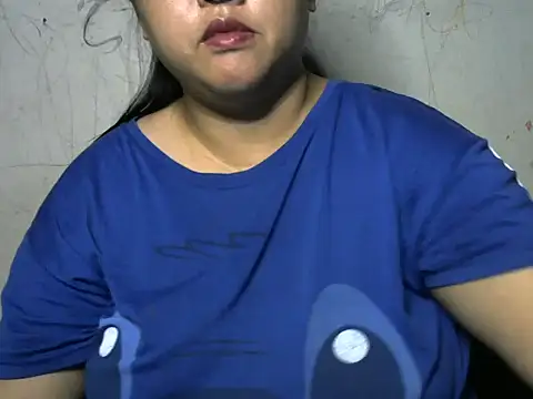 Snapshot of Azaleah30 chatting on 24, 10, 2025 Azaleah30 online show from 24, 10, 2025