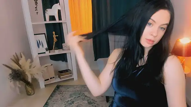 AriaThorn online show from 23, 11, 2025