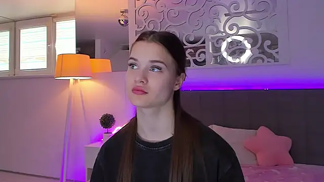 LuisaClover online show from 20, 3, 2026