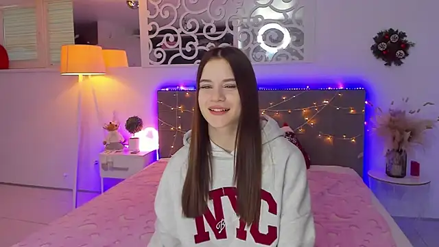 LuisaClover online show from 21, 12, 2025