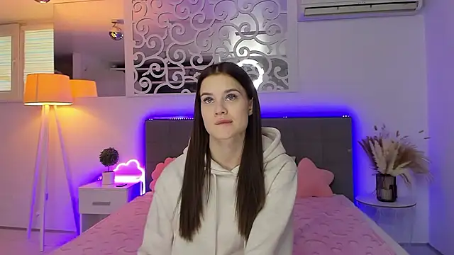 LuisaClover online show from 18, 1, 2026