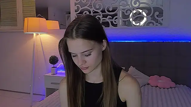 Snapshot of LuisaClover chatting on 26, 7, 2026 LuisaClover online show from 26, 7, 2026