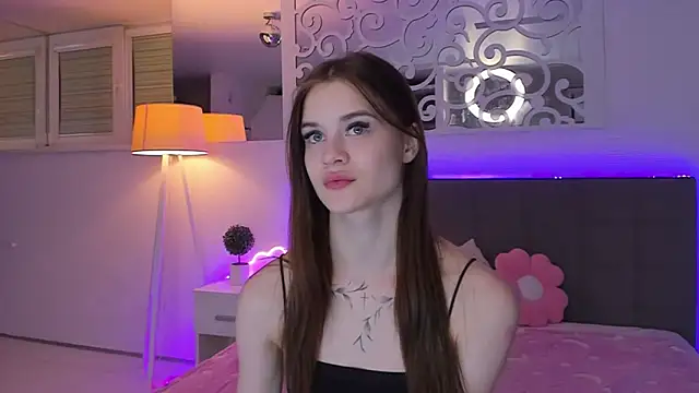 LuisaClover online show from 27, 3, 2026