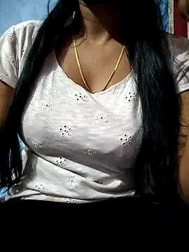 Ezabelljohn online show from 15, 4, 2026