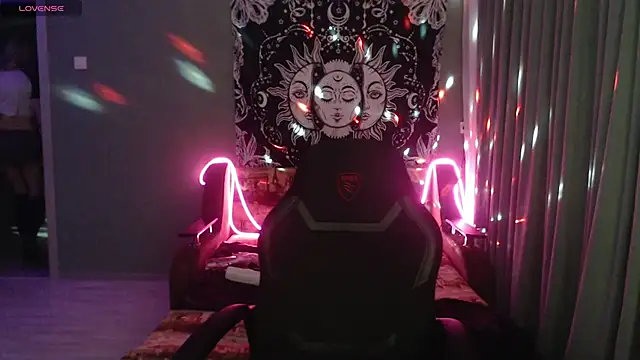 stiff boys online show from 4, 3, 2026