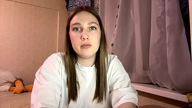 Snapshot of Mia_likez chatting on 23, 10, 2025 Mia likez online show from 23, 10, 2025