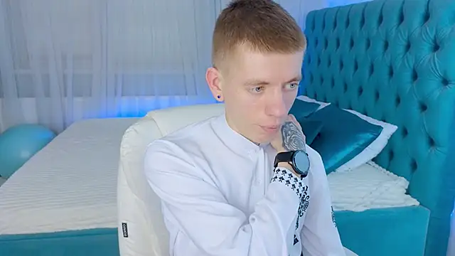 Cristian  Dior online show from 8, 2, 2026