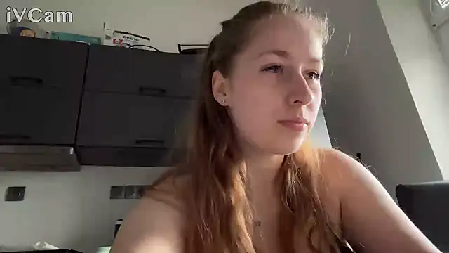 Snapshot of Nicole_Wallker chatting on 27, 10, 2025 Nicole Wallker online show from 27, 10, 2025