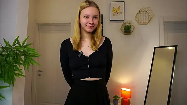 ElissaGlod online show from 28, 10, 2025