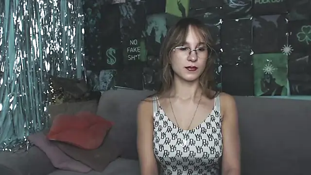 AlishaKellyi online show from 11, 11, 2025