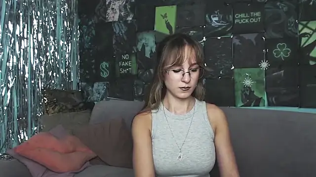 AlishaKellyi online show from 2, 11, 2025