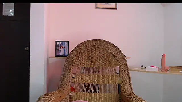 Snapshot of bela1xx chatting on 26, 10, 2025 bela1xx online show from 26, 10, 2025