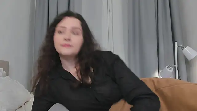 Camilla Rowen online show from 30, 5, 2026