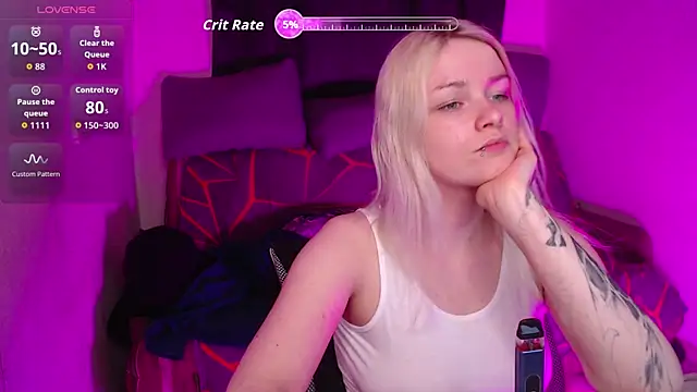 Snapshot of CherryNight6 chatting on 19, 5, 2026 CherryNight6 online show from 19, 5, 2026