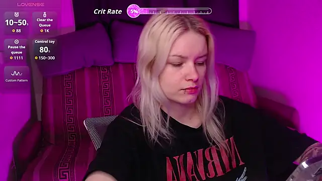 Snapshot of CherryNight6 chatting on 8, 5, 2026 CherryNight6 online show from 8, 5, 2026