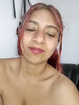 Snapshot of Lunatemptress4 chatting on 7, 2, 2026 Lunatemptress4 online show from 7, 2, 2026