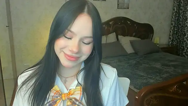 FloraCherry online show from 13, 11, 2025