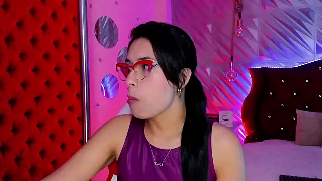 Roxanne Han online show from 20, 4, 2026