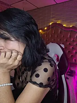 Roxanne Han online show from 23, 11, 2025