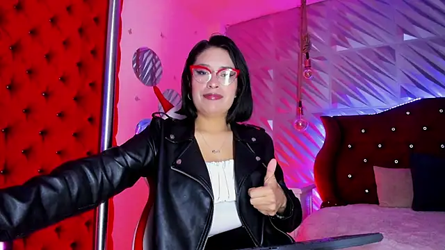 Roxanne Han online show from 13, 5, 2026