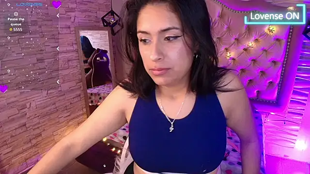 Roxanne Han online show from 8, 11, 2025