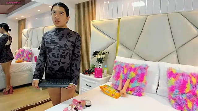 SweetKata  online show from 21, 12, 2025