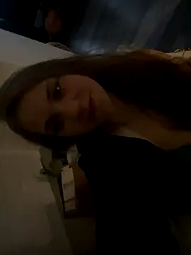 Snapshot of elliepixie chatting on 22, 10, 2025 elliepixie online show from 22, 10, 2025
