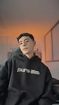 Sebastian Reed online show from 3, 3, 2026