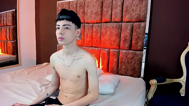 Sebastian Reed online show from 22, 11, 2025