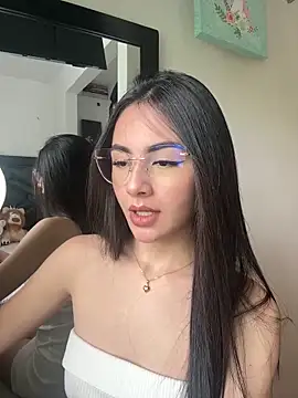 IslaCole online show from 30, 10, 2025