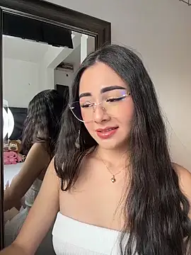 IslaCole online show from 16, 2, 2026