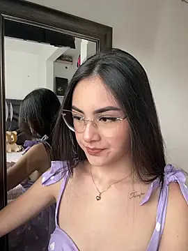 IslaCole online show from 10, 1, 2026