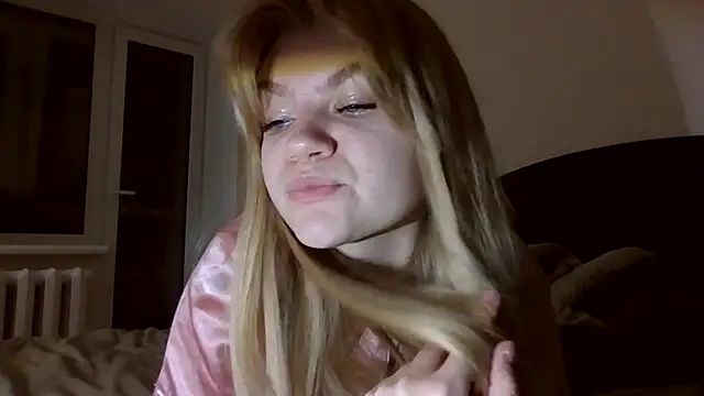 AuroraXRoses online show from 29, 10, 2025