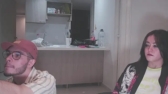 Snapshot of dan_and_daya chatting on 8, 11, 2025 dan and daya online show from 8, 11, 2025