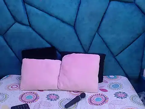 JulietaDiamond online show from 25, 3, 2026