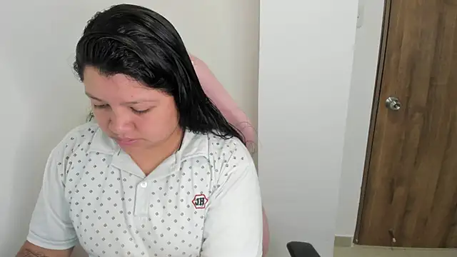 Snapshot of Sweet_Deemonn chatting on 23, 10, 2025 Sweet Deemonn online show from 23, 10, 2025