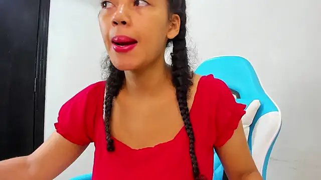 agata18  online show from 12, 11, 2025