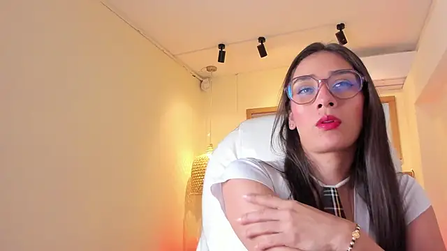 NahimiThompson online show from 24, 3, 2026