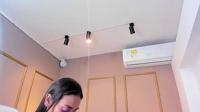 NahimiThompson online show from 13, 11, 2025