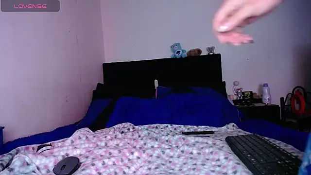 SharonSalazar online show from 14, 12, 2025