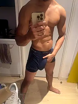 bigDickParis92 online show from 24, 11, 2025