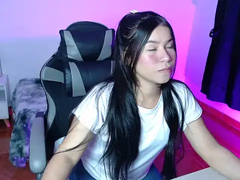 Snapshot of Mauren__666 chatting on 24, 10, 2025 Mauren 666 online show from 24, 10, 2025