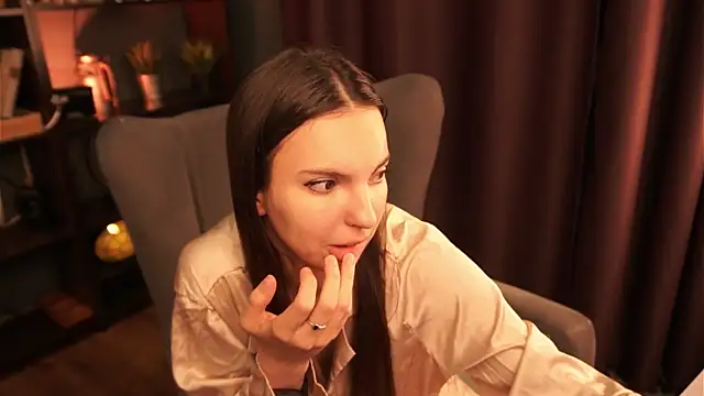 Snapshot of grace_allenn chatting on 27, 11, 2025 grace allenn online show from 27, 11, 2025