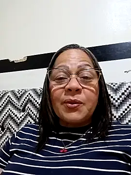 Snapshot of milf_Anguie50 chatting on 23, 10, 2025 milf Anguie50 online show from 23, 10, 2025