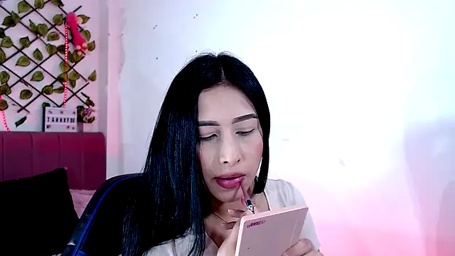 Snapshot of melissa__dolce chatting on 25, 10, 2025 melissa  dolce online show from 25, 10, 2025