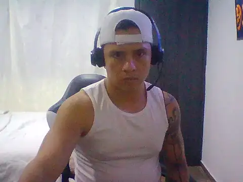 Snapshot of JuanPabloBocanegra chatting on 23, 10, 2025 JuanPabloBocanegra online show from 23, 10, 2025