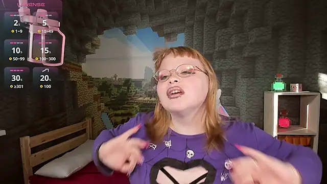 Snapshot of LottieReed chatting on 23, 10, 2025 LottieReed online show from 23, 10, 2025