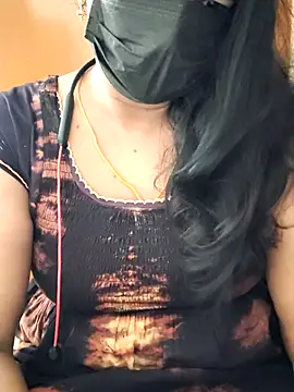 Snapshot of tamilammu1431 chatting on 19, 7, 2026 tamilammu1431 online show from 19, 7, 2026