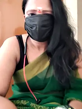Snapshot of tamilammu1431 chatting on 28, 5, 2026 tamilammu1431 online show from 28, 5, 2026